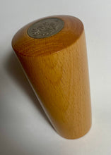 Load image into Gallery viewer, Natural beech wood shift knob