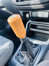 Load image into Gallery viewer, Natural beech wood shift knob